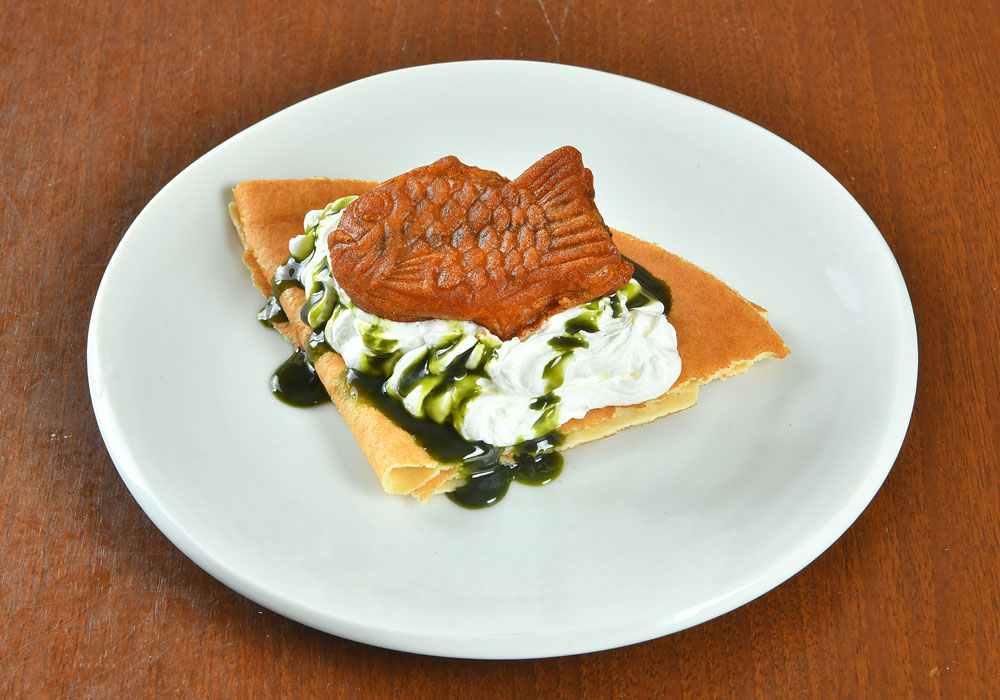 自家製クレープ（抹茶鯛焼き）