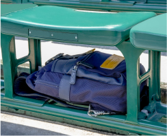 レフト外野指定席