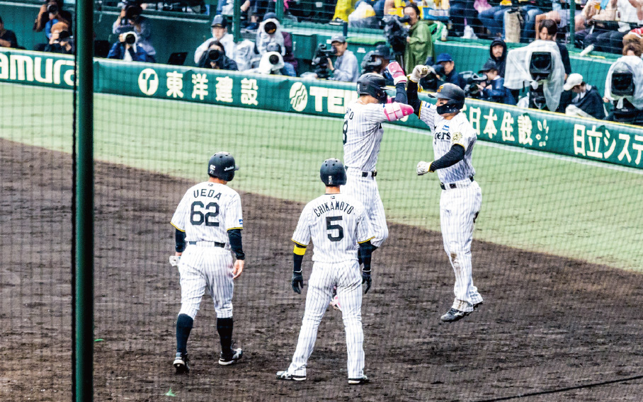 SMBCシート（3塁）