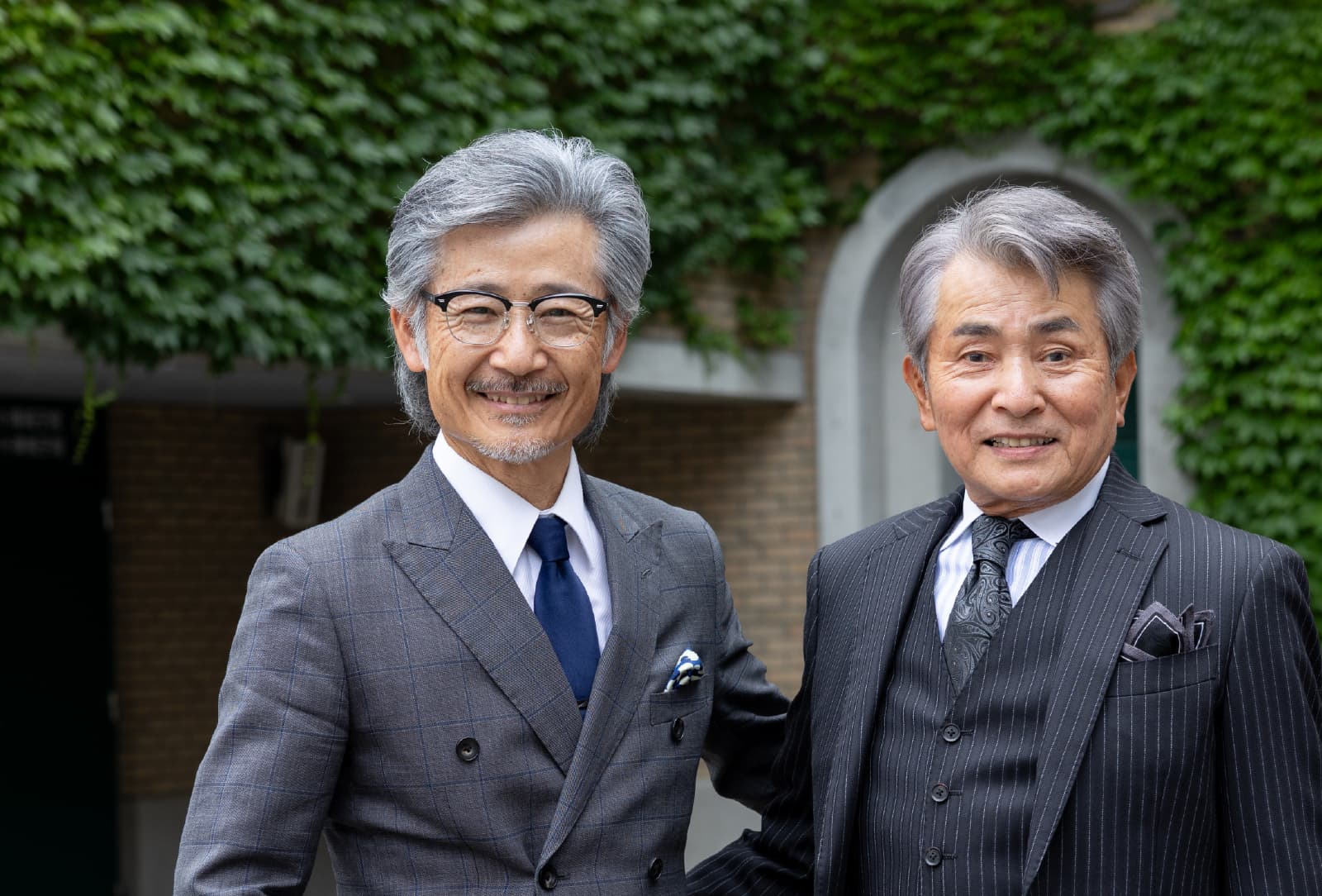 観戦イメージ写真 左